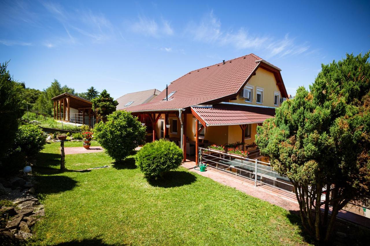 Erika Vendégház Eger Exterior foto